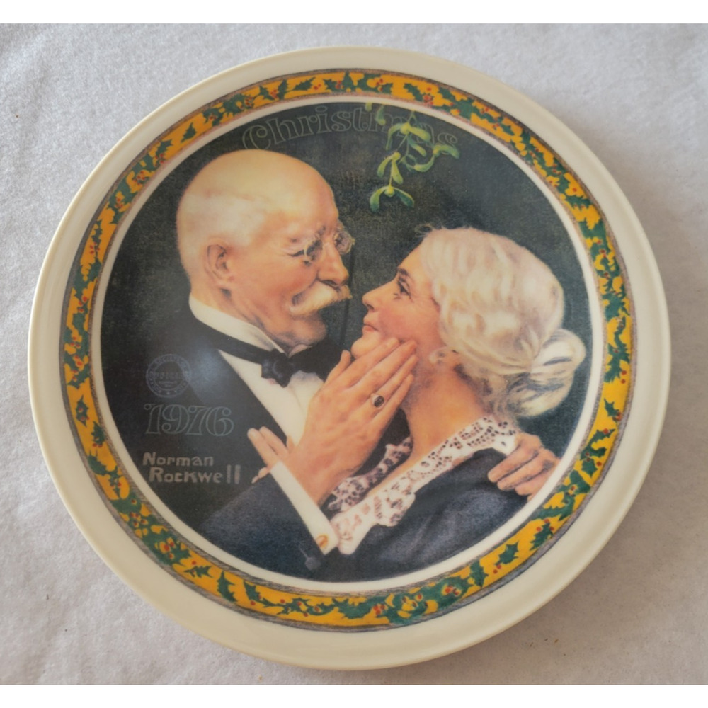 Vtg 1976 Knowles Golden Christmas by Norman Rockwell Collectible Plate #6746AA‎